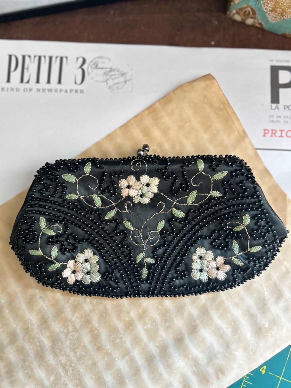 Vintage Debbie by Japan beaded evening clutch